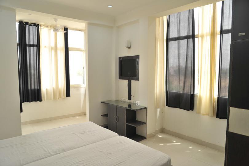 Aura Suites Gurgaon Dış mekan fotoğraf