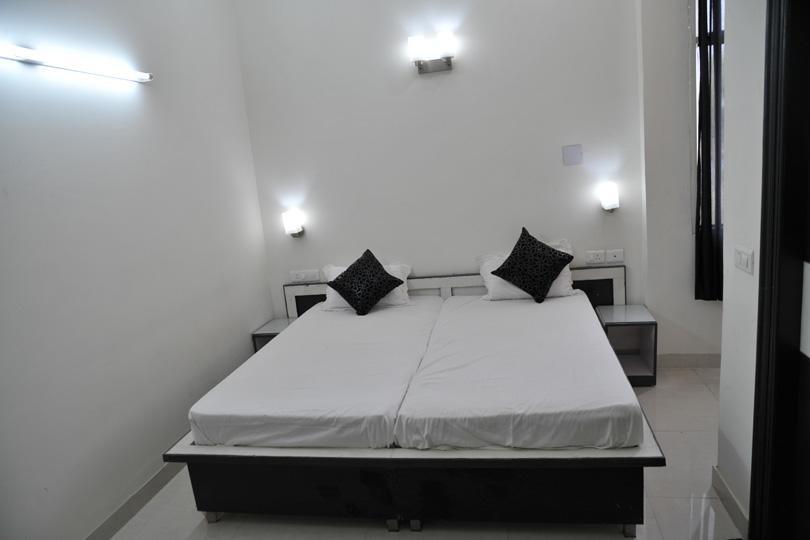 Aura Suites Gurgaon Dış mekan fotoğraf