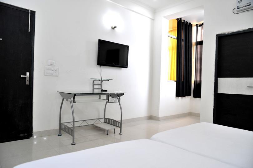 Aura Suites Gurgaon Dış mekan fotoğraf